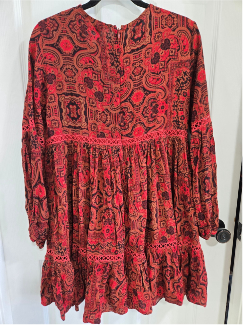 Vici Long Sleeve Dress Womens Size L Red Black Paisley Print - Picture 5 of 5